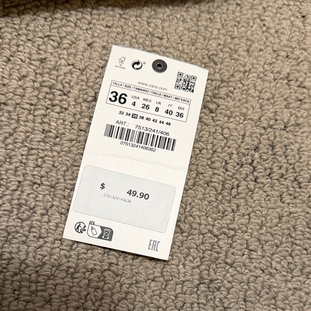 Zara High Rise Jean - Picture 6 of 6